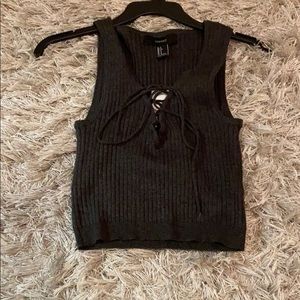 Women’s gray crop top